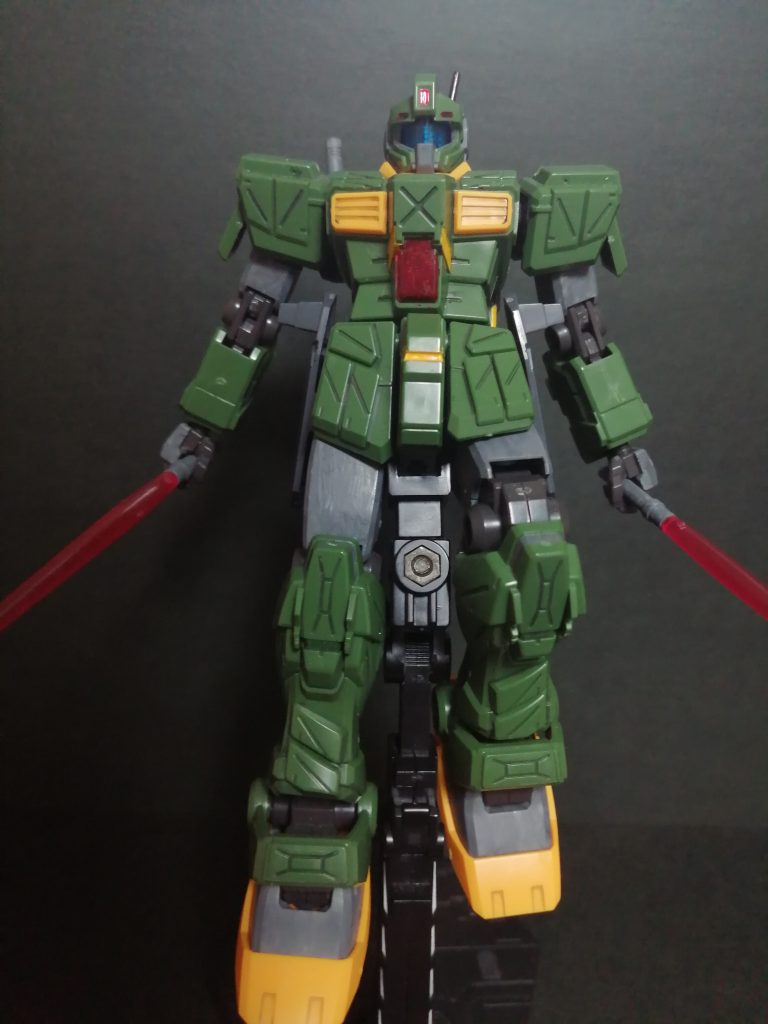 ジムストライカージムストライカー改の連結サーベル的な感じで