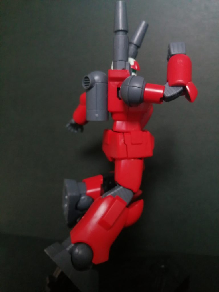 旧キットガンプラの箱絵の端に居そう