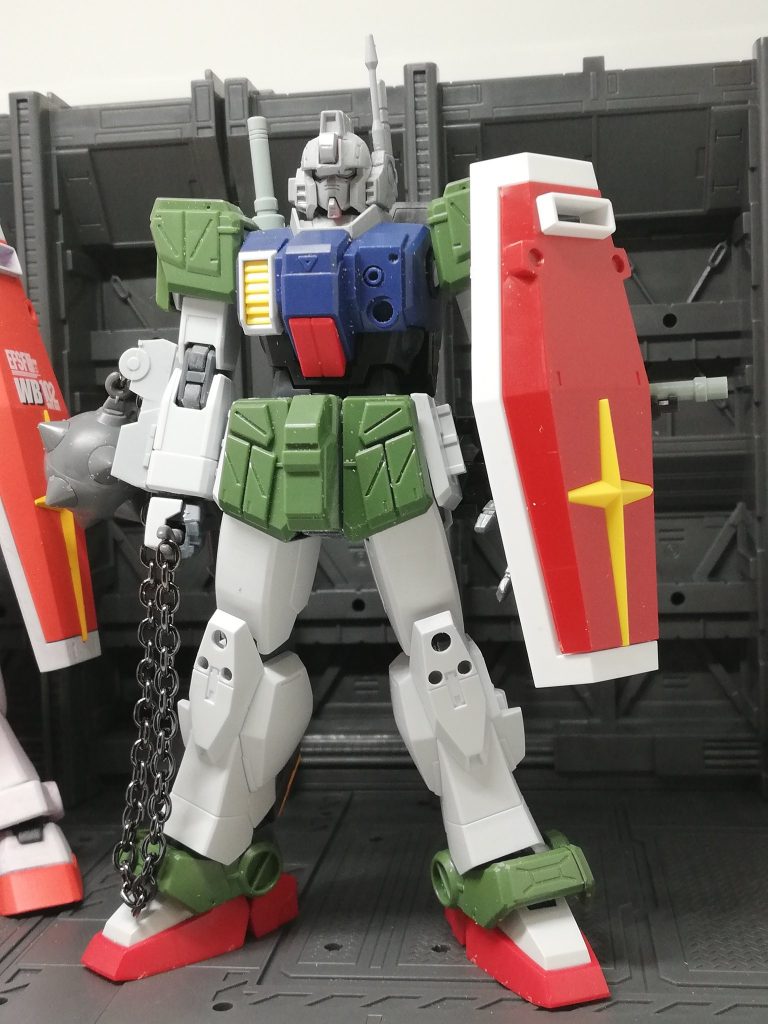 膝のウェラブルアーマーはこのあとプラ板ででっち上げたのです。