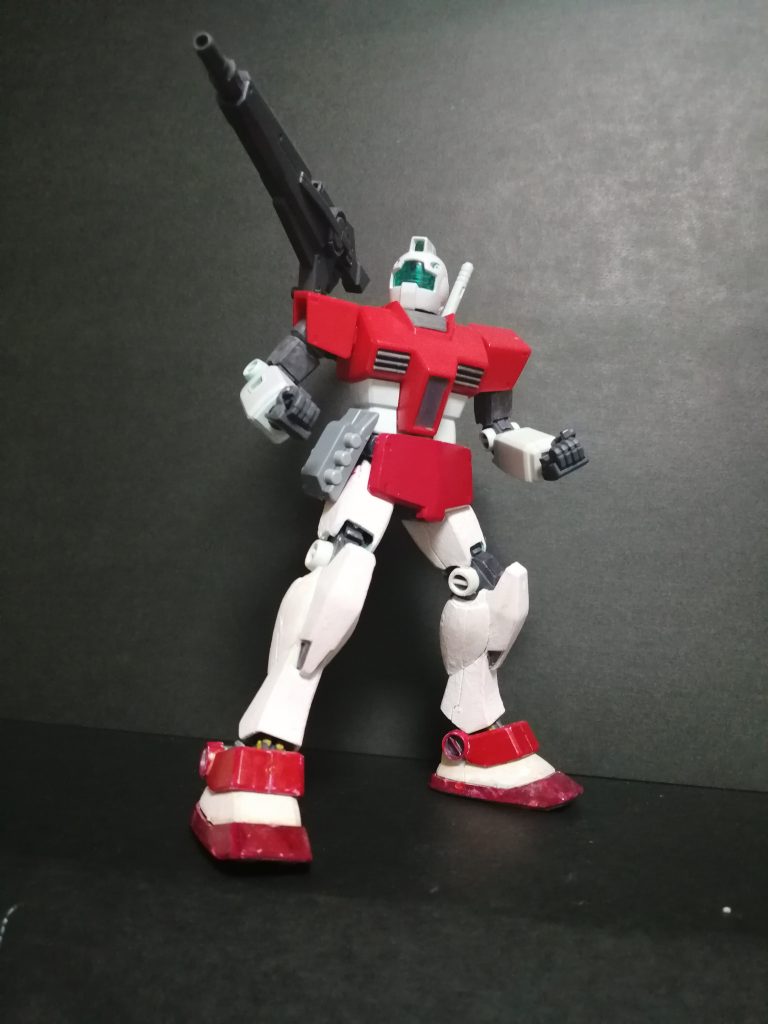 左右に旋回することが可能死角は機体下くらい