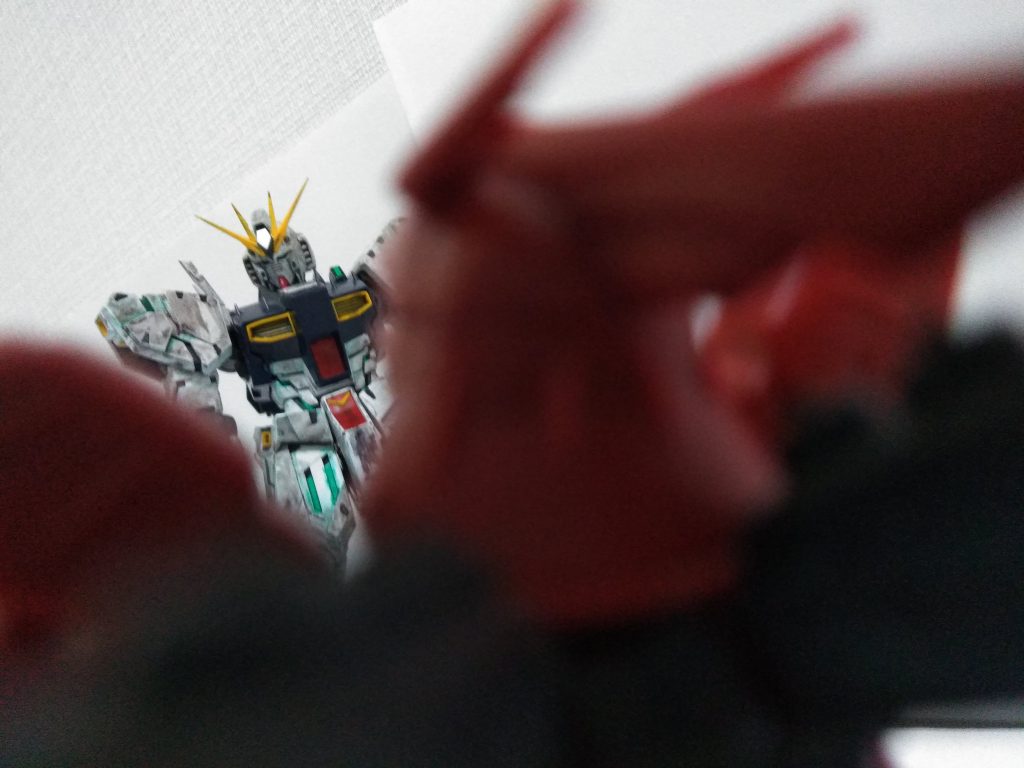 vsサザビー