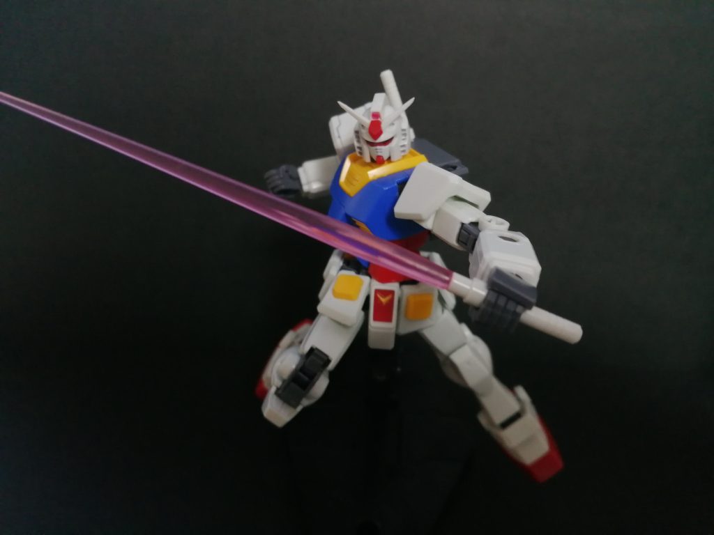 上からこのアングルはサーベルを少したてるほうが良いかも