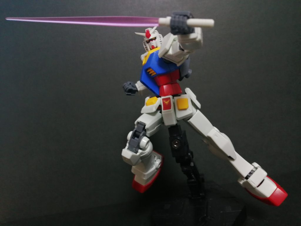 一刀流素ガンはどんなポーズさせても大体似合う