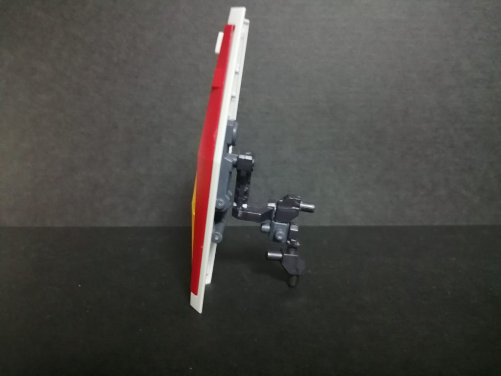 シールドは無理やり立たせた