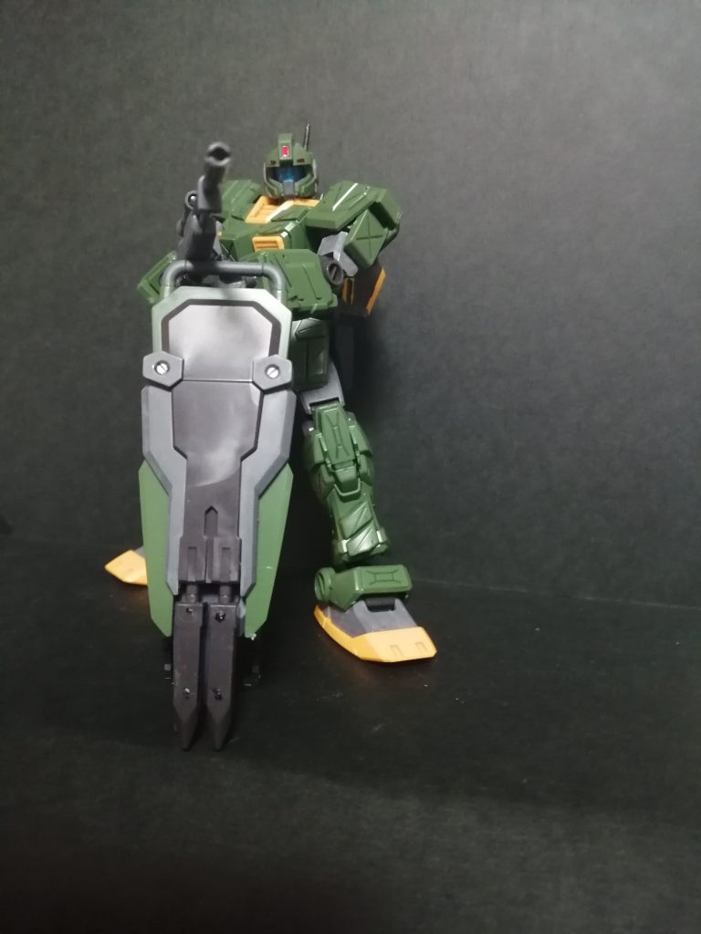 ジムストにシールド持たせたの久しぶりだないつもガンタンクが持ってるもんな