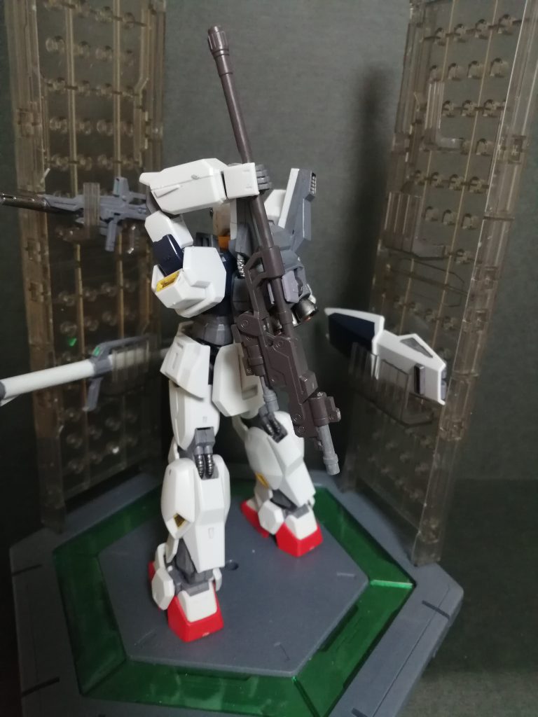 ジョイントを組み合わせて手持ち武器を追加