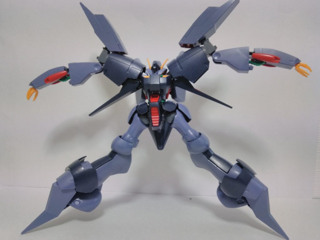 全体的にちょうど大の字までしか曲がりません足はなかなかポーズが取らせづらい