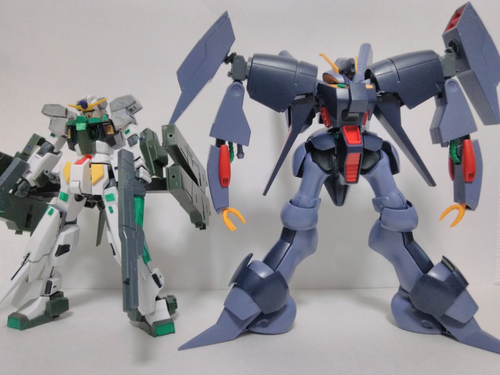 ガンダム…がいなかったので家のサバーニャでサイズ差結構ある  