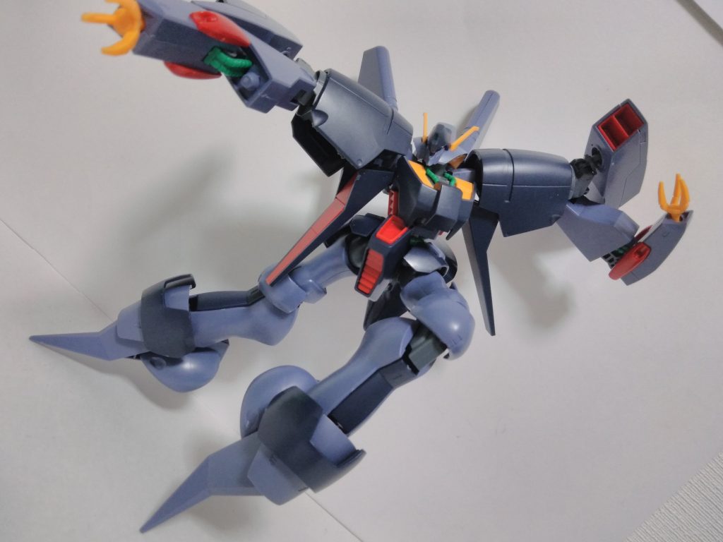 メガ粒子砲「サーペントテールと知ってくるなら容赦はしない！」  それ違う！