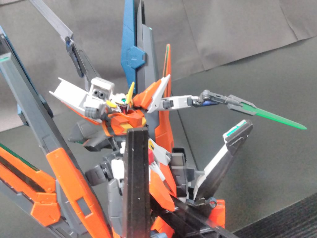 腕部ビームマシンガンアリオスのを