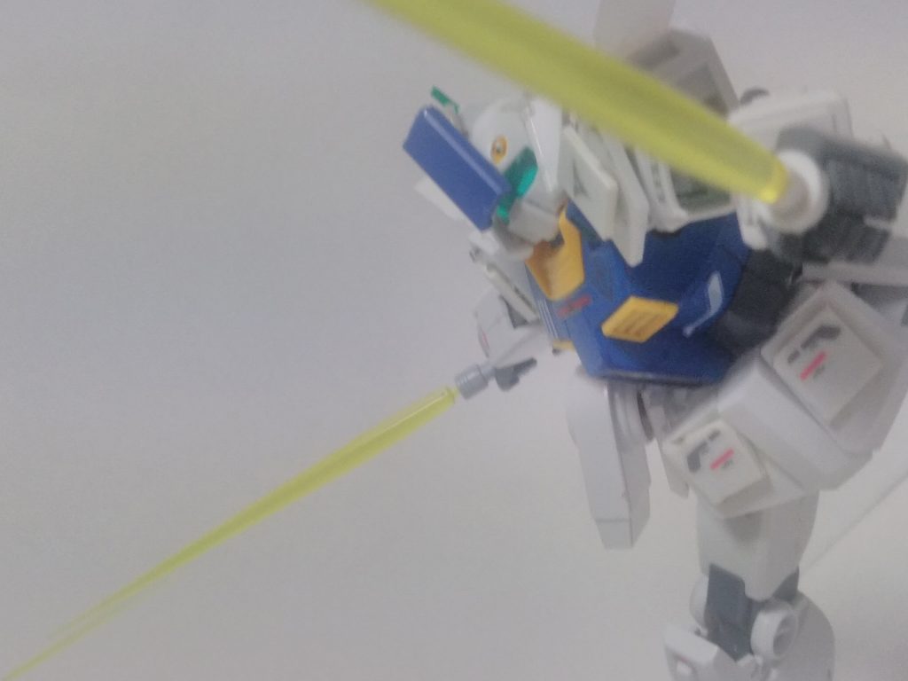 突きポーズがしやすい手に小改造