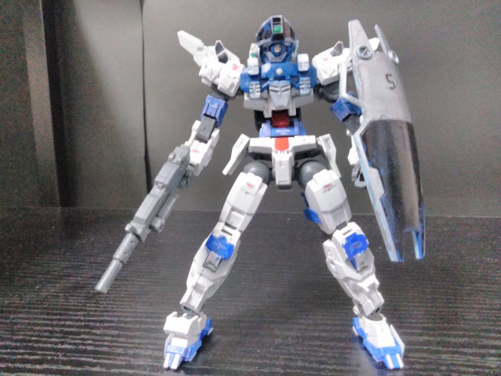 正面マシンガン装備アルトホワイトで作ってますアルトはゆる…