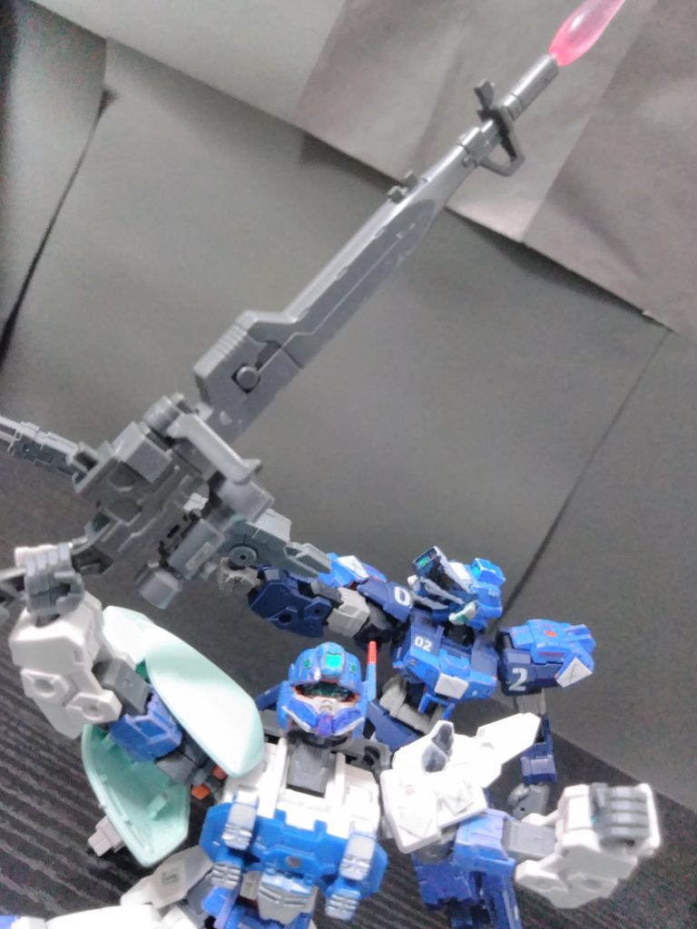 頭部交換!スナイパーSECONDの頭部はツインアイです見えにくいですが…