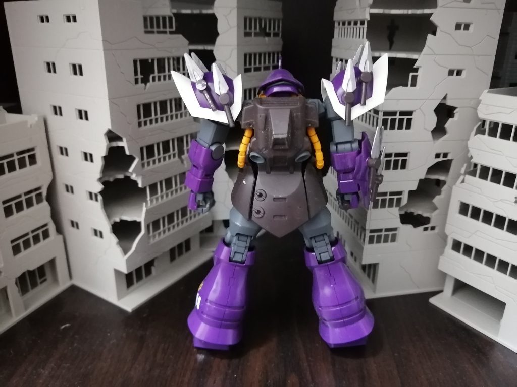 イフリート・シュナイド–2枚目/制作者：新人メカニック