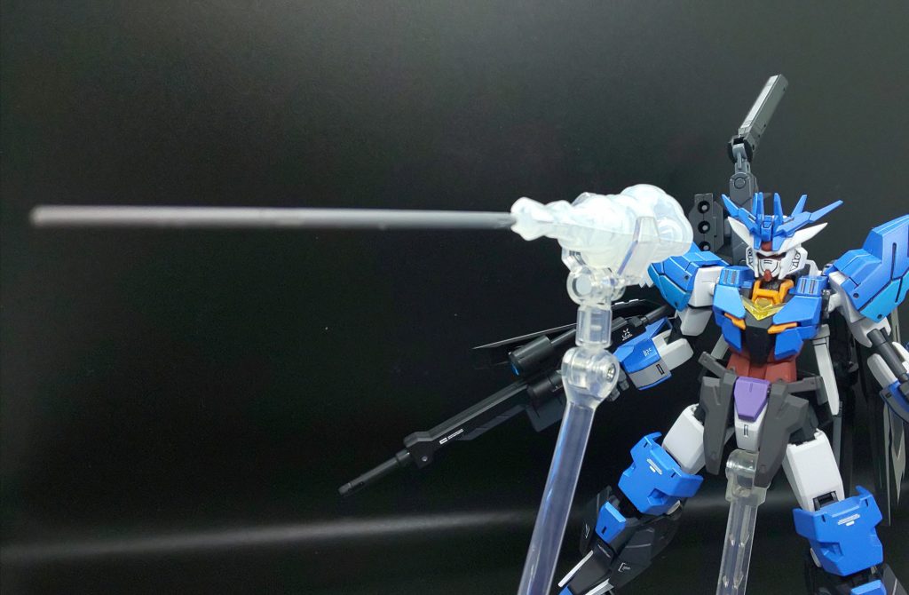 ヴィダールのバーストサーベルは、ダインスレイヴ的な射撃武器として設定しました。