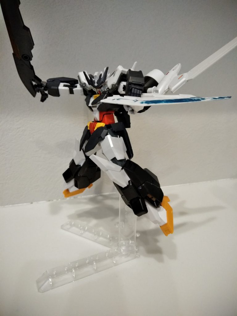 ヒートレヴ・コールドブレード炎と氷属性をまとう黒と白の剣コールドブレードの色落ち具合はご愛嬌笑