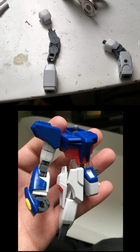 腕関節の作成。こちらはノーネイムライフルのジョイントを使用します。写真のように肩、前腕と繋げられるようにするために、前腕の内部にはプラ棒を埋め込んでおります。また、二の腕のパーツはそのままでは薄いので、プラ板で厚みを増しております。すべての工程が済んで、仮組みした状態が下の写真です。違和感なく組めています。