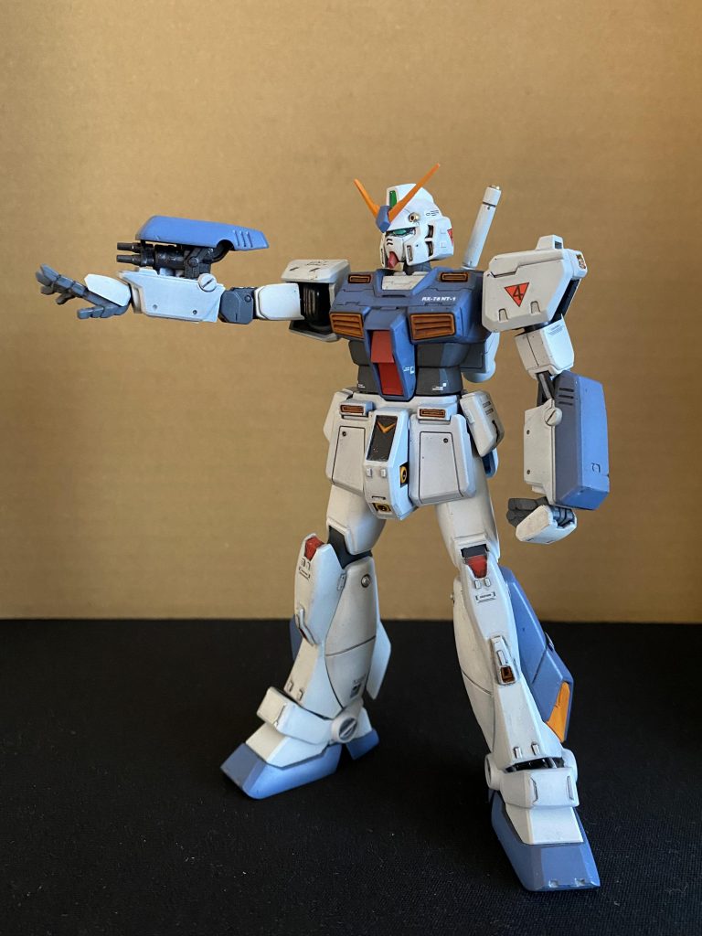 腕関節部分交換、太ももを延長して全体バランスを調整しました。