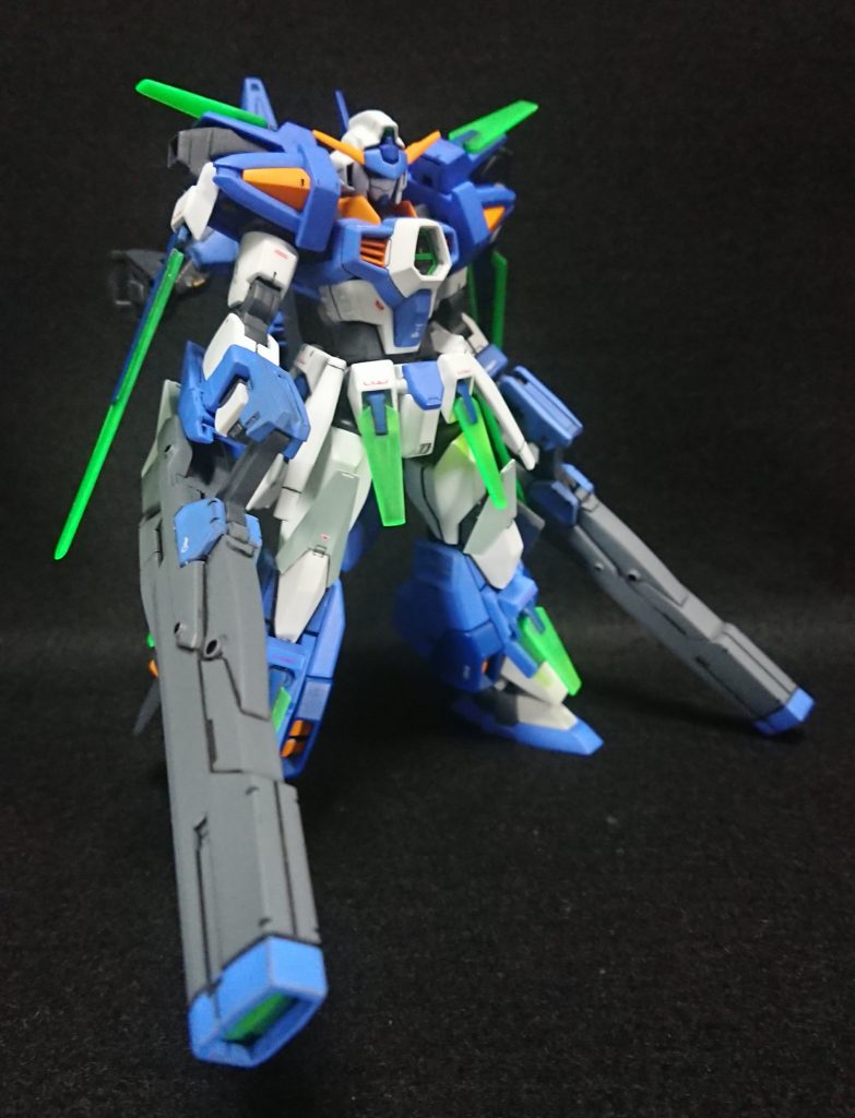 遠距離用の武装としてAGE-3のシグマシスライフルを2挺携帯。