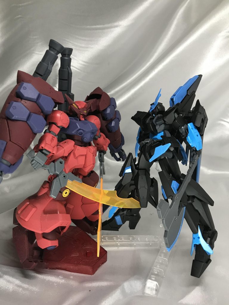 力負けしないよう、けっこうゴツ目に作ったんですが…こうして並ぶとなお力負けしそうですねこの並び。