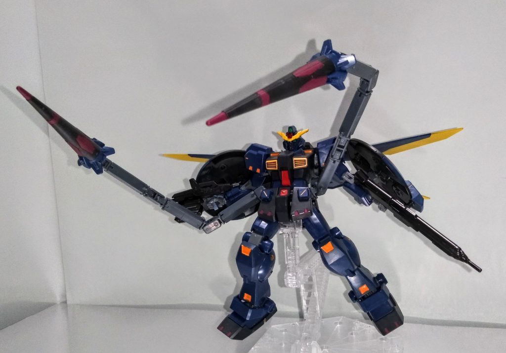 Killer Beeの通称にもなったアームスピア相手に近づき、スピアでトドメが基本的なスタイルとなる