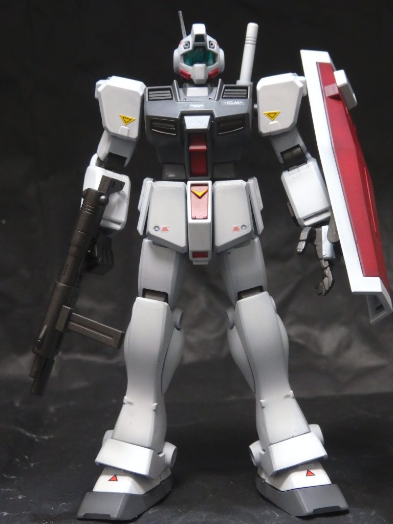 ジム寒冷地仕様の武装は下記の通りです。■頭部バルカン砲■マシンガン■ビーム・サーベル■シールド