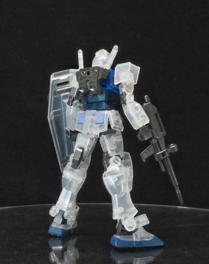 使用した塗料はいつものアクリジョン、ただ今回はベースカラーに通常カラーを混ぜて一発塗り、というのを試してみました。結果は手応えあり。塗りやすさと発色のいいとこ取りが出来たと思います。