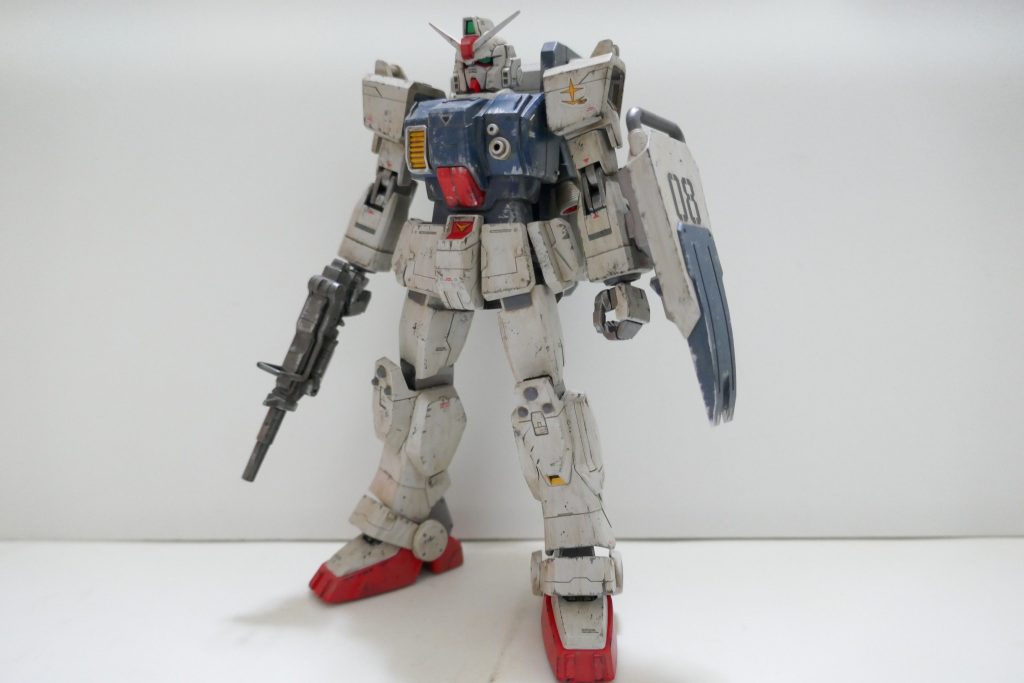 陸戦型ガンダム単体。