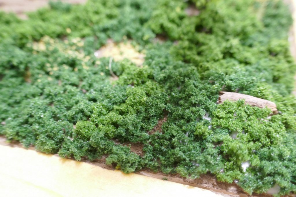 ジオラマ素材はKATOのシーナリーセット情景素材を使用しました。