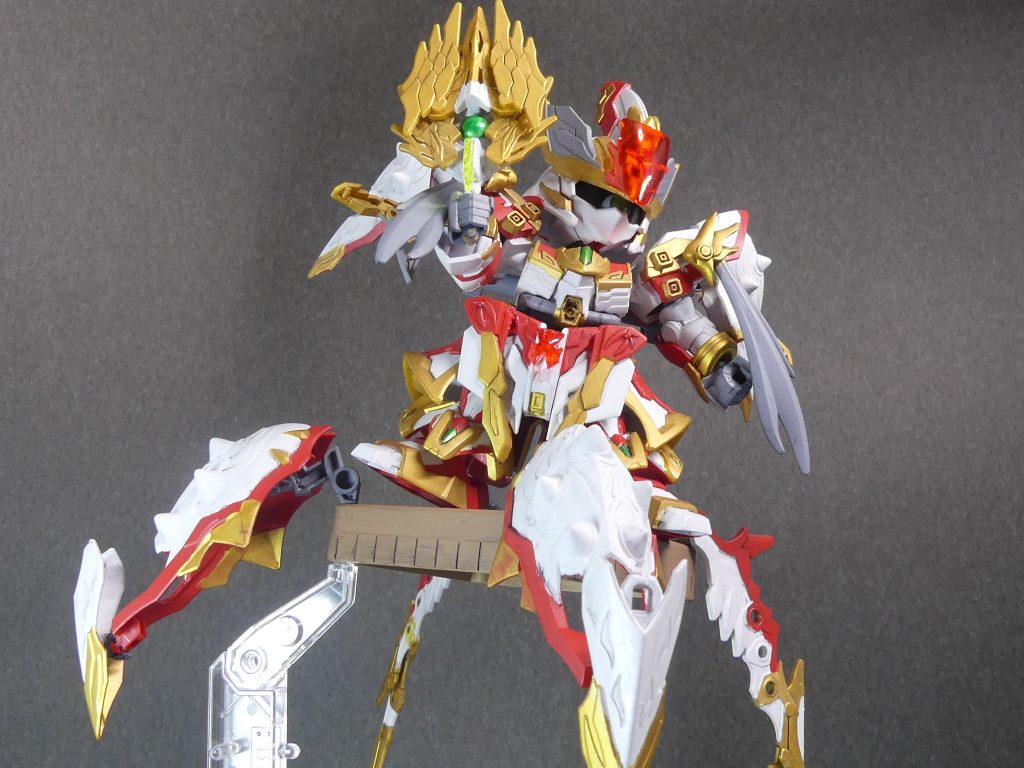 第127改「渡り鳥、導く者」～ＧＢＮ・アルの指定座標でバトル中～２対２のバトルが続いている。「メメント・モリ」の増援の気配は無し。「メメント・モリ」側の蛇型ガンプラは、森の中を駆けながらこちらを追い詰めてくる。･･･僕は、コウメを守らなければならない。パーツはまだ、回収できていない。そして･･･向こうもこのままならパーツの回収は出来ない。ー劣勢と見ましてな！こちらの座標にトラップを・・・！！ー声だ。優しい声。すかさず、相手を座標に導いて･･･かかった。ＳＤガンダム。それの仕掛けたトラップが、蛇型ガンプラの動きを封じる。直後、僕は相手の尾を、ライフルで切り落としていた。