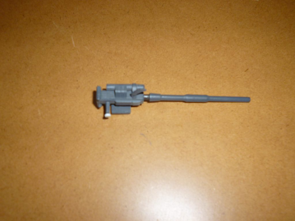 　弾倉付マゼラトップ砲です。　弾倉は、ＳＤのザクのシールドを加工して製作しました。