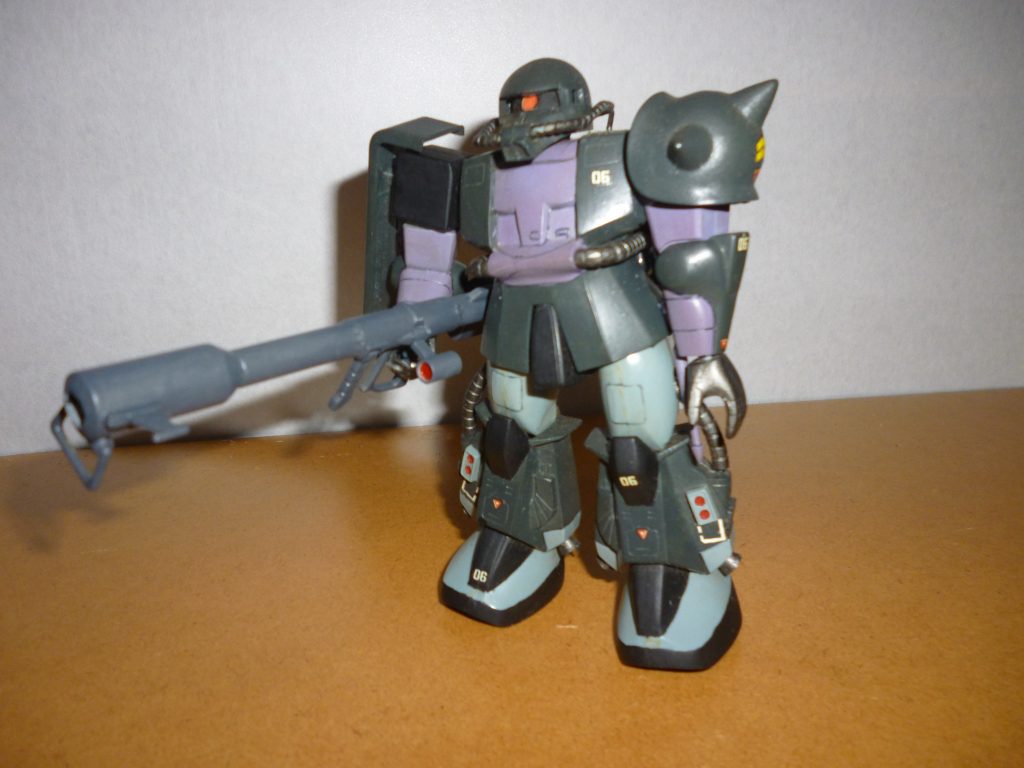 　最後までご覧いただき、ありがとうございました。　「ザクの日」ということで、手持ちのザクから「まぁこれなら投稿しても大丈夫かな」というモノをチョイスしてみましたが、いかがでしたでしょうか。　最後になりますが、本作品をご覧になっての感想などいただけますと幸いです。