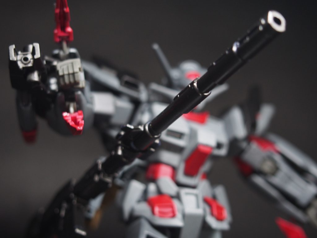 180mmフォトンキャノンペイルライダーの180mmキャノンの弾丸を光子に変えた武装威力は下がるが弾速はかなり上昇した