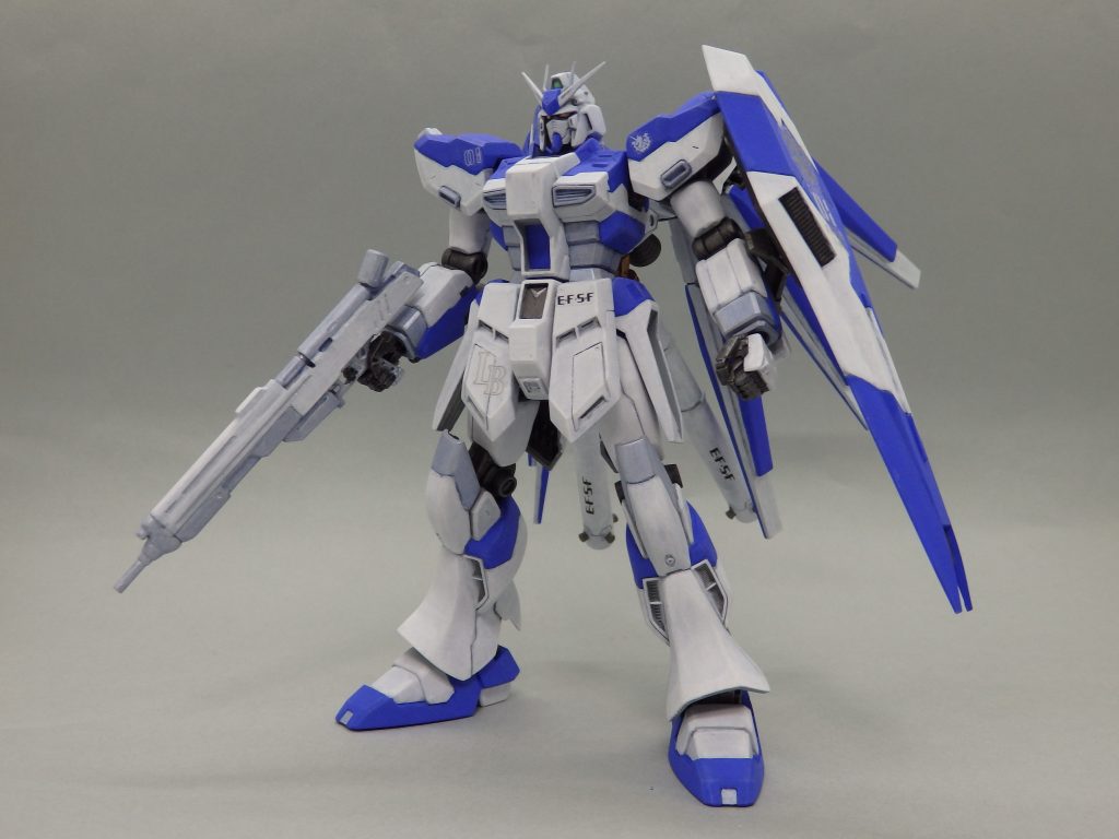 バランスのとれたいいスタイルですがバックパックが重いのが玉に瑕ですね。足首に刻んだ真鍮線を仕込んで錘にしてみましたがあまり効果はありませんでした。