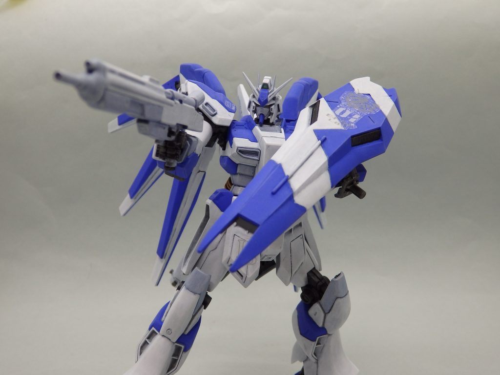 マーキングシールがシルバリングを起こしてひどいことに…。組み立てと塗装以外の技術も上手くなりたい。