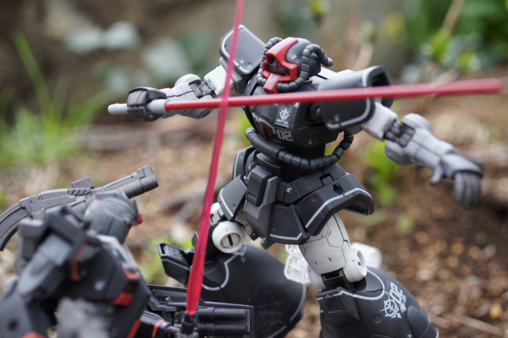 劇中をイメージしてガンダムと撮影しました