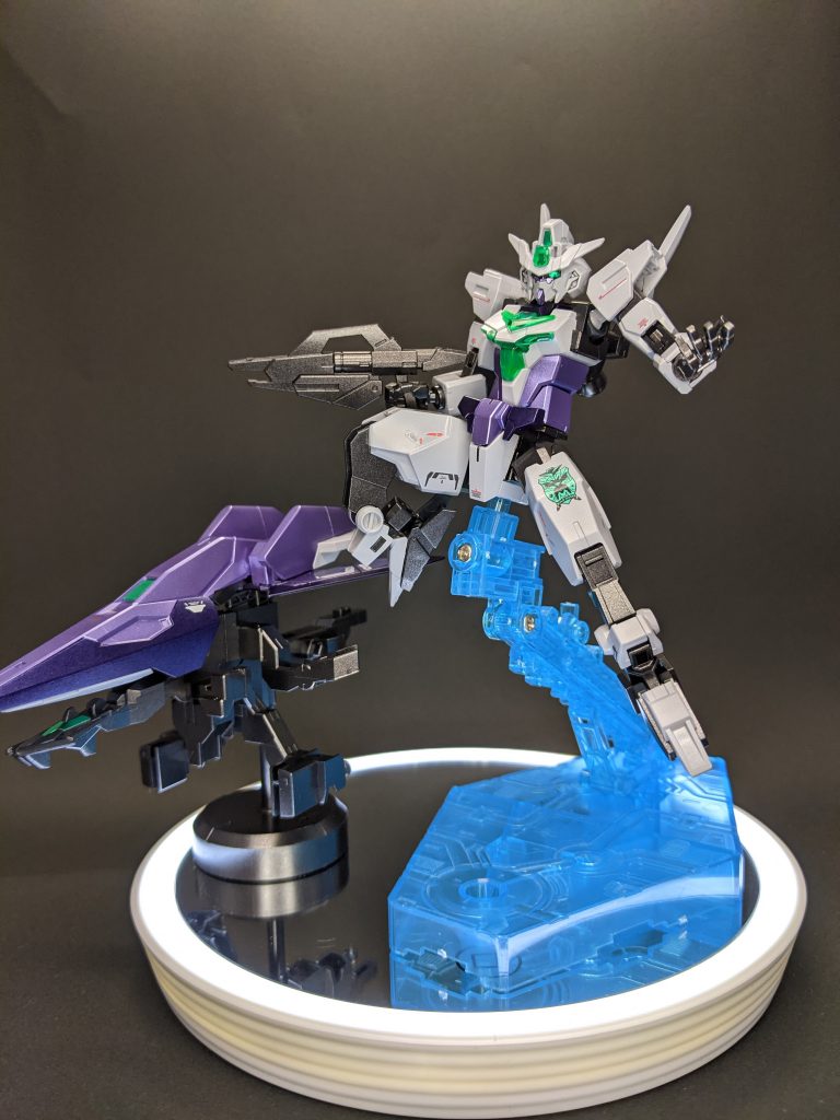 パープル部分は塗り分け。