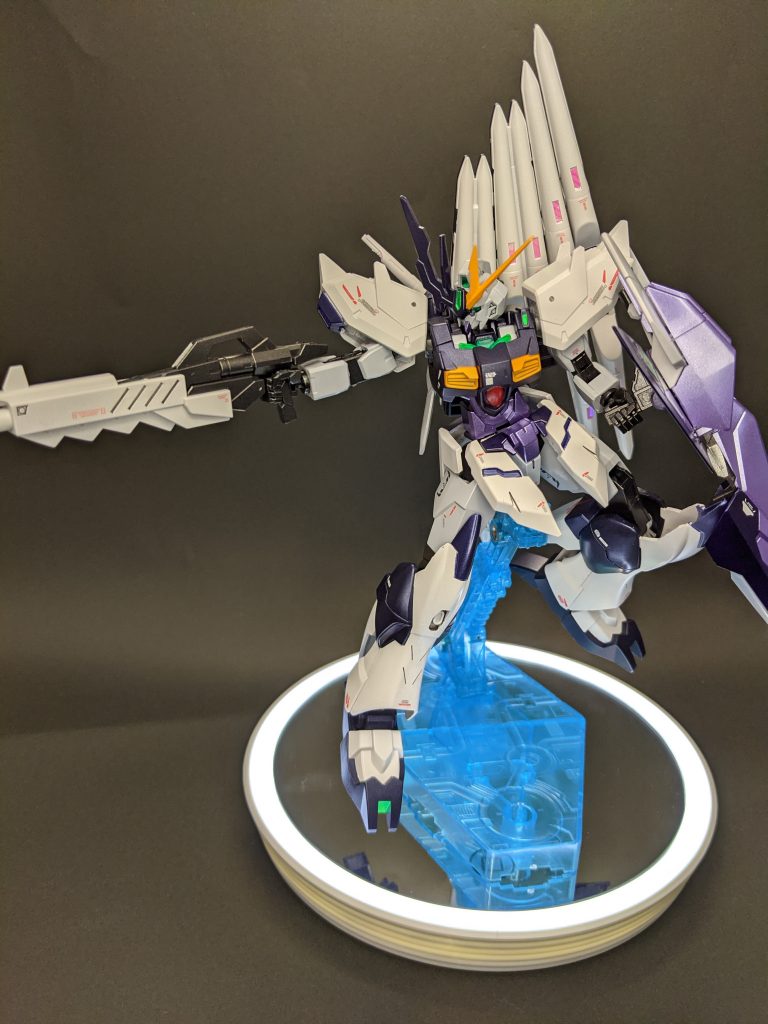 コアガンダムG3カラーはグレーメインに、ユニットは白に。カラーを少し変えての全塗装です。