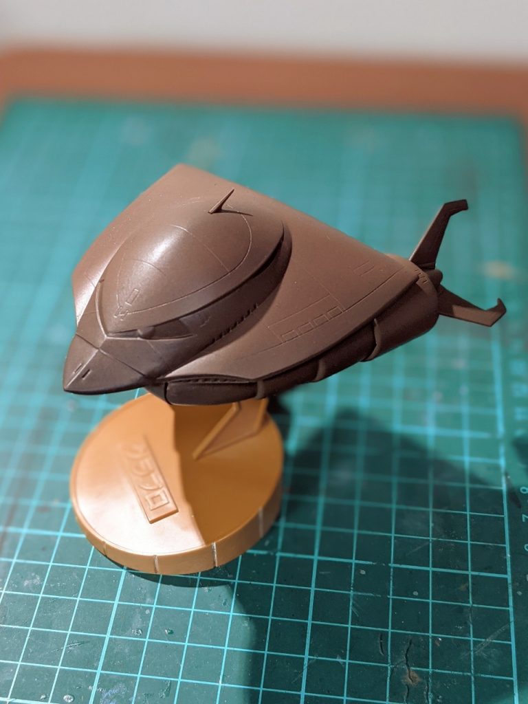 ベースとなるレッドブラウン（混色）塗布。