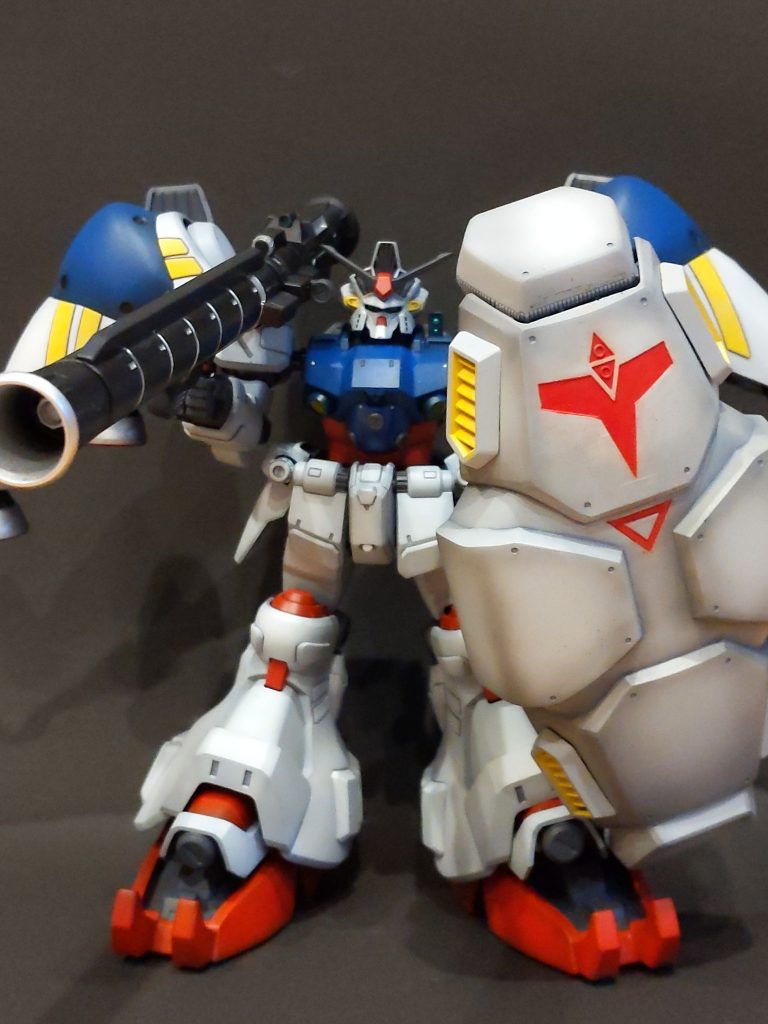 重量感あってカッコイイですよね👍下地は黒サフやメカサフにて、MAX塗装?みたいにしたかったのですが、強弱が弱すぎました⤵︎ ︎グラデーションみたいに上からも吹いてみました。