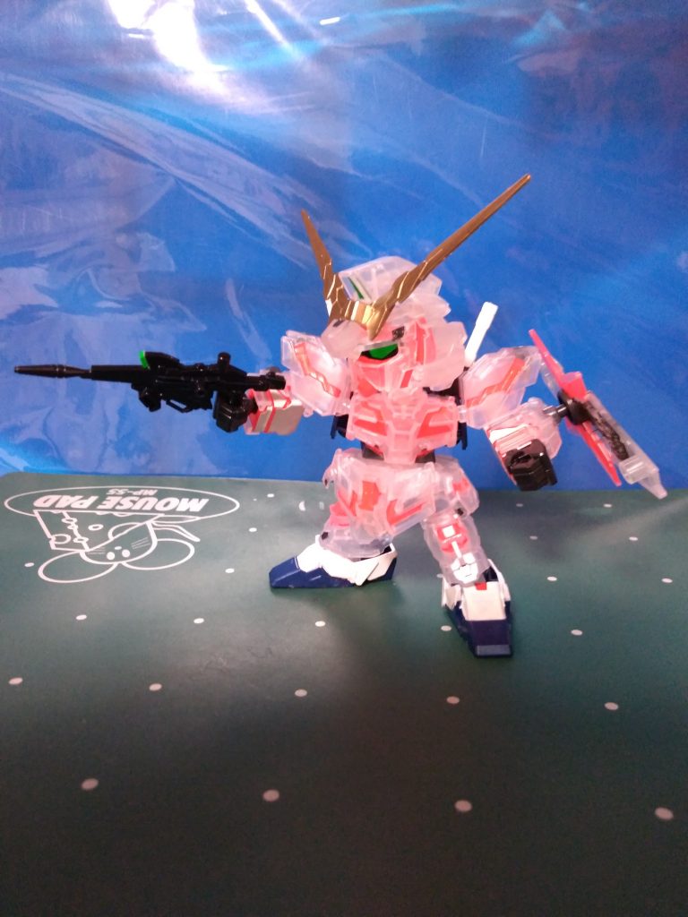 一番くじD賞SDEX RX-0 ユニコーンガンダムソリッドクリア（発光ギミック付き）–2枚目/制作者：enarin