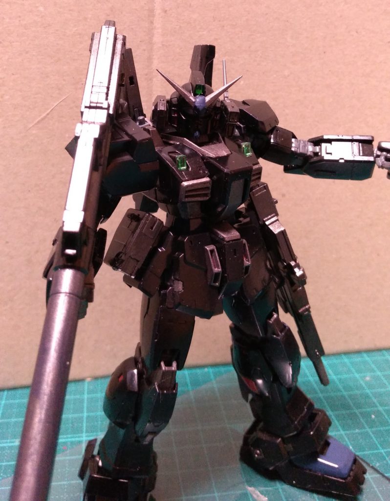 筆塗り全塗装・ガチ黒いガンダム–2枚目/制作者：mike-neko