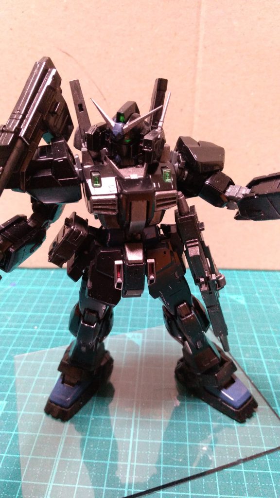 筆塗り全塗装・ガチ黒いガンダム–4枚目/制作者：mike-neko