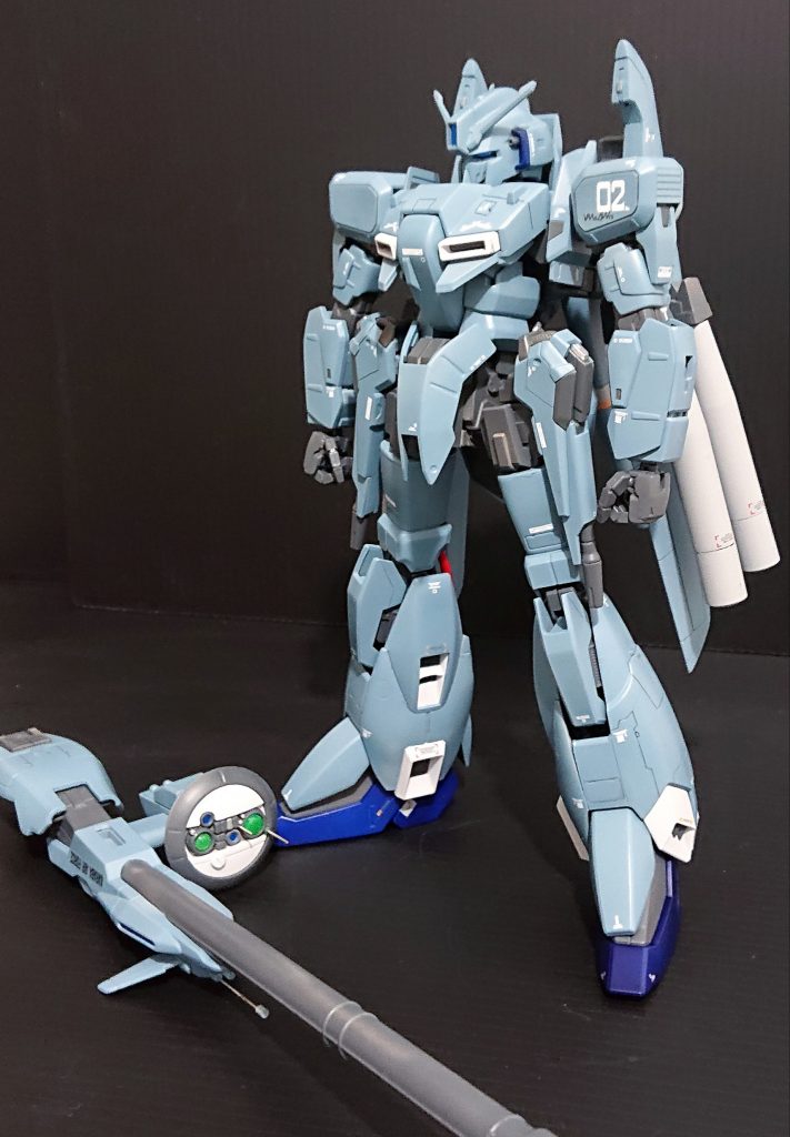 ＭＧキットでは少し昔のキットなので合わせ目の処理や頭の延長コクピットカバー穴埋め太ももにロール軸を付け足したり改修して現行ＭＧに近いスタイルイメージにしてみました！