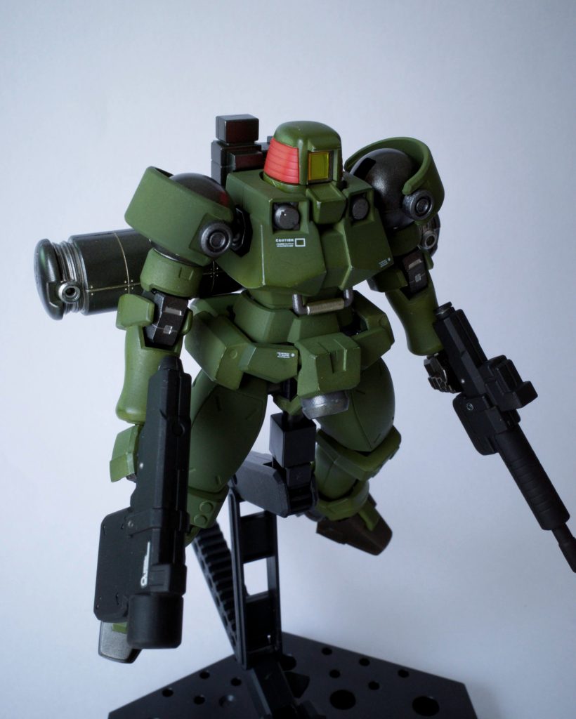 控えめかつ十分なデカールの量を模索中。