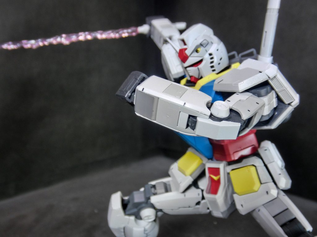 MGシリーズはファーストのバージョンアップする度に可動域が広がり、様々なポージングが可能になり、ついついまた買ってしまう