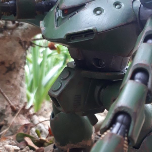 理想の『汚し』を模索しながら作ってます。