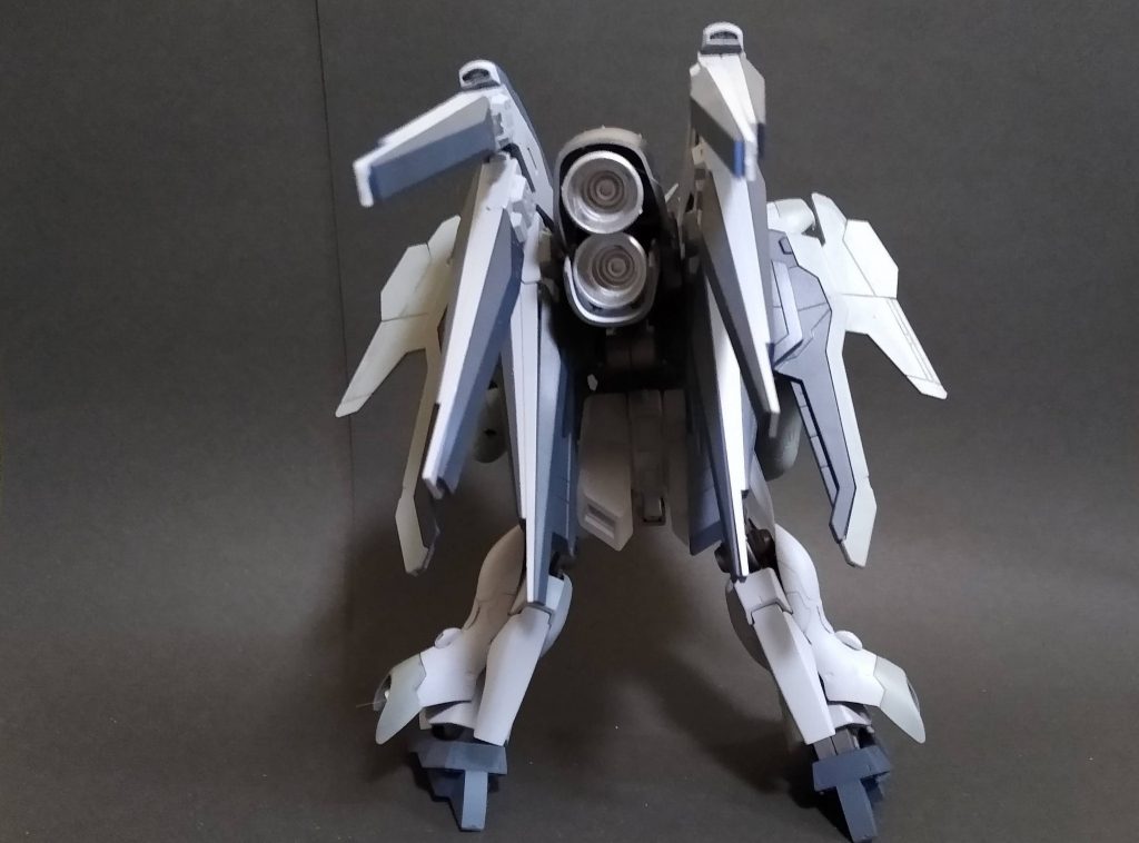 リアビュー真ん中のバックパックはミスサザビーです。