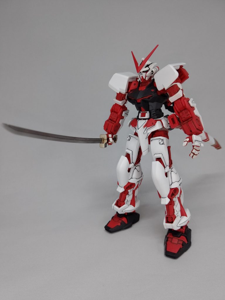 パーツ数はRGより少ないですが塗り分けが大変でした。