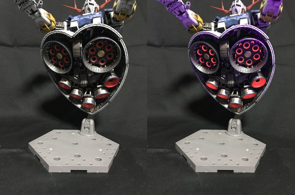 バーニアは蛍光レッドで塗装したのでブラックライトで発光！